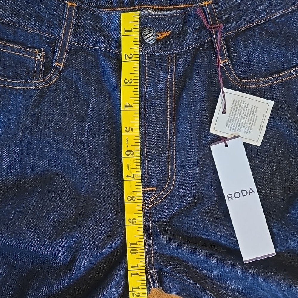 RODA Men's Dark Wash Blue Jeans. - Picture 9 of 13